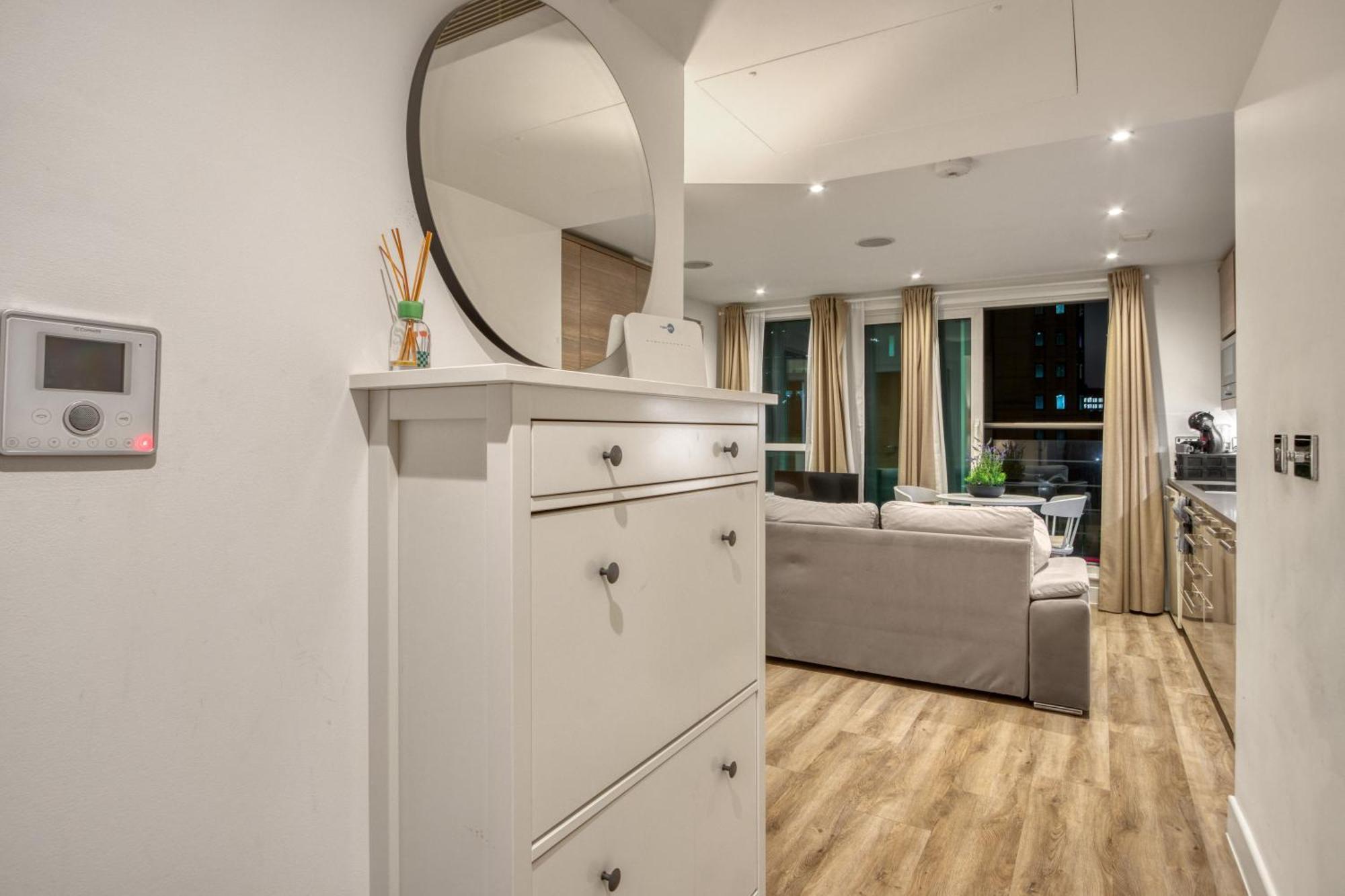 Stunning 1 Bed With Ac Next To Vauxhall Station Appartement