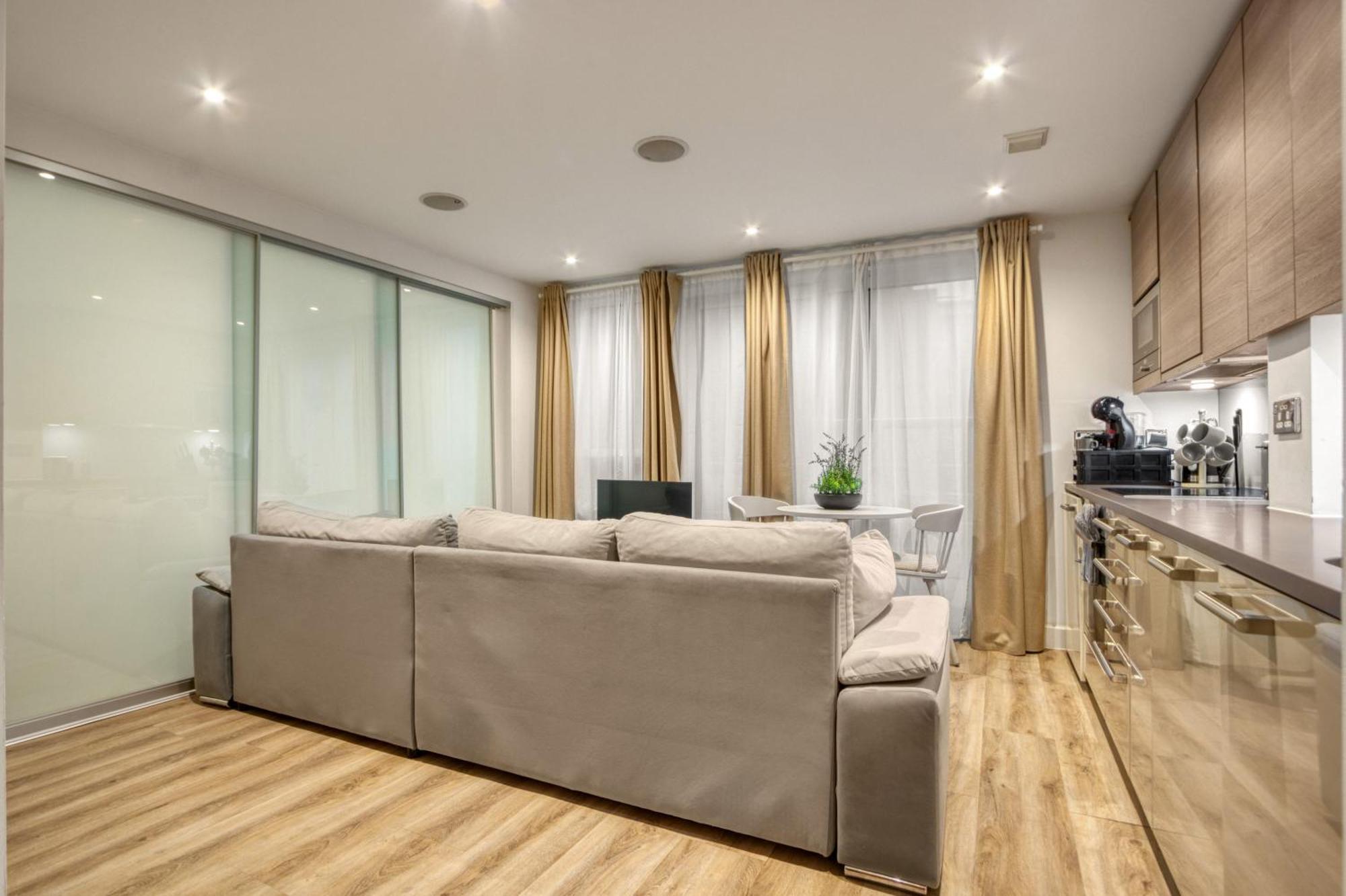 Appartement Stunning 1 Bed With Ac Next To Vauxhall Station *