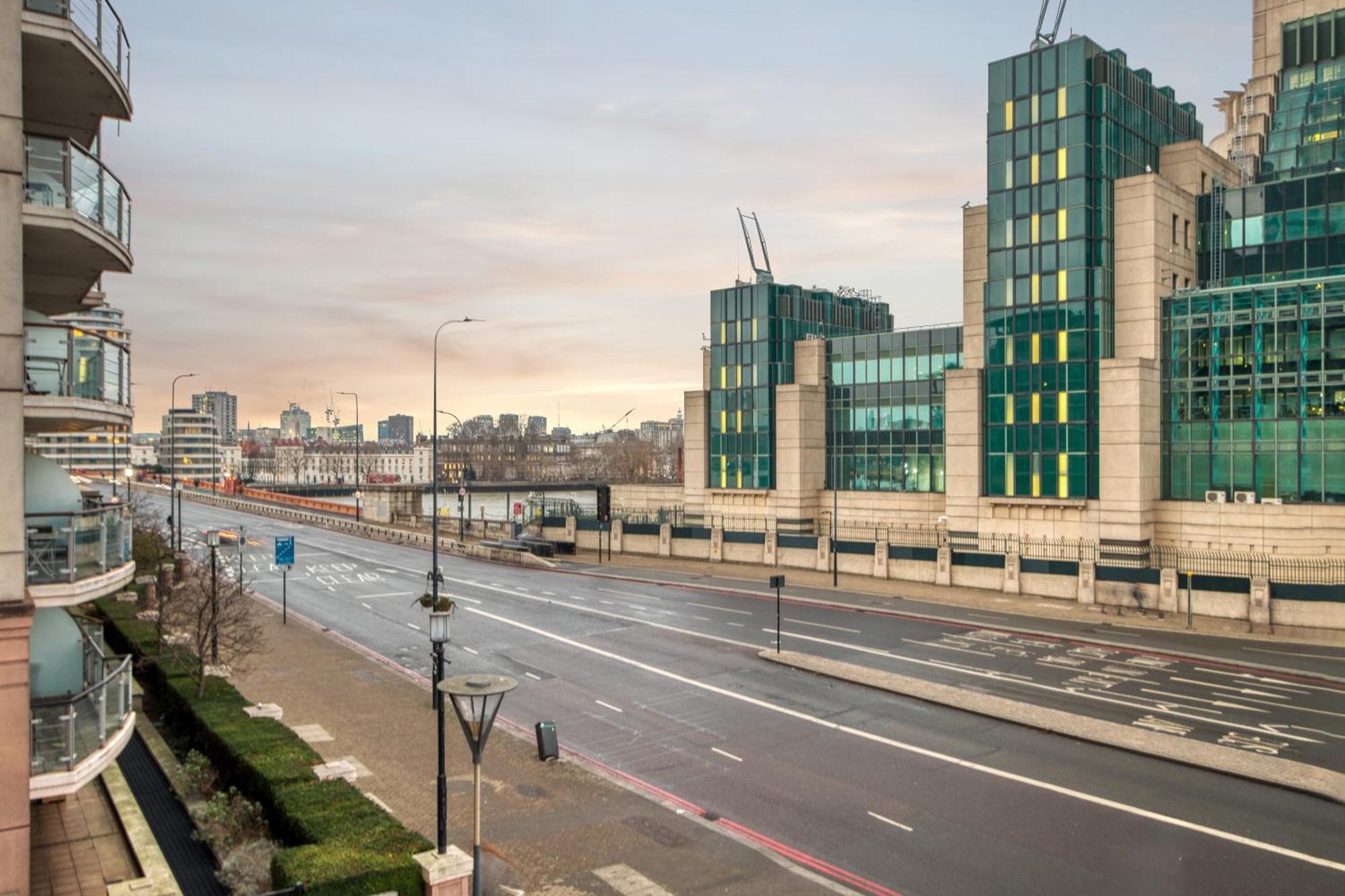 Stunning 1 Bed With Ac Next To Vauxhall Station Londres